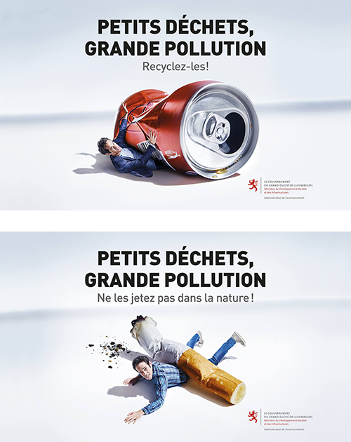 Deux publicités sont dans cette image. La pub en haut a une cannette de soda qui écrase un homme. La pub en bas a un mégot de cigarette qui écrase un homme. Les deux pubs ont les mêmes mots, « Petits déchets, grande pollution. Recyclez-les! »